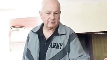 કર્વી સોનેરી સ્લટ તેના એક્સ એક્સ સેકસી બીપી વીડીયો મોટા કુંદોને પાઉન્ડ કરે છે