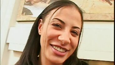 સ્ટેપપોવ: લાના બન્ની ટીન સાવકી બહેનને પોર્નએચડી પર તમારા ડિકને ખુશ કરવા માટે સેકસી બીપી પીચર વીડીયો લાંચ આપવામાં આવે છે