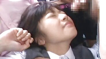 બ્લેક-ફ્રાઇડે બીપી વીડીયો ફુલ સેકસી બ્રાઉલ હોટ FFM થ્રીસમમાં ફેરવાય છે