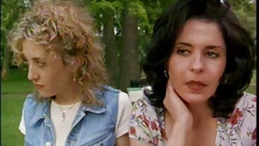 હાઈ સેકસી બીપી વીડીયો ગુજરાતી હીલ્સમાં શ્યામા MILF તેનું શરીર બતાવે છે