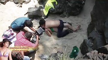 કાલી ગુલાબની સ્ટેપમમ તેણીના એનવાયઇ બેંગ ગુજરાતી બીપી વીડીયો સેકસી સત્રમાં ભાગ લેવા માંગે છે!