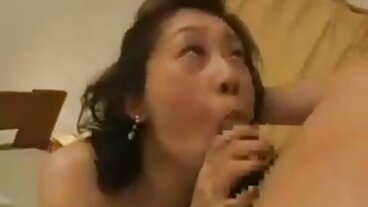 લકી ફ્રેટ ડ્યૂડે ઓપન સેકસી બીપી વીડીયો સ્પ્રિંગબ્રેક માટે રોમી રેઈનનો બટ સ્કોર કર્યો!