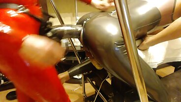 અમીરાહ પોતાની જાતને મોટી ચરબીયુક્ત શ્વેત ડિક સેકસી વીડિયો બીપી વીડીયો પર લપેટી લે છે