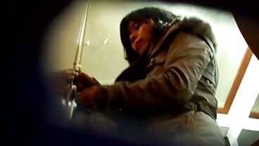 બ્રાઝર્સ સ્લટી બીપી સેકસી વીડીયો ઓપન ટિફની પોટલક પાર્ટીમાં મહેમાનોને સ્ક્વિર્ટ કરે છે