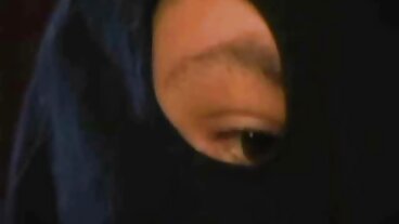 રિયાલિટી કિંગ્સ નોસ્ટાલ્જિક સ્લમ્બર એચ ડી સેકસી બીપી વીડીયો પાર્ટી FFM માં ફેરવાઈ