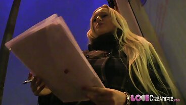 લેટિના સેકસી બીપી પીચર વીડીયો પત્ની તેના વોયરિસ્ટ પતિને કોલ્ડ કરે છે